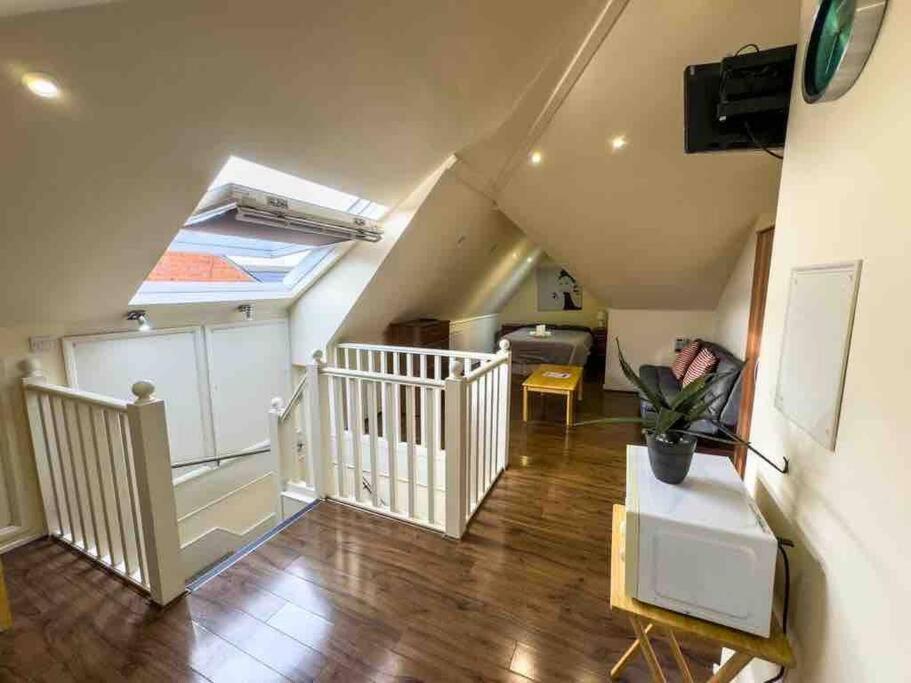 Studio 69 London Bagian luar foto